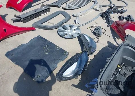 2023 Tesla Model Y Awd/Long Range Dual Motor All-Wheel Drive из США, поврежденный, VIN 7SAYGAEEXPF830119